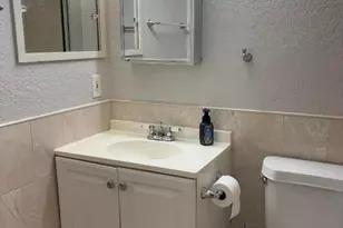 128 Norwich F, West Palm Beach, FL 33417 - Photo 11