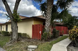 4326 Woodstock Dr, West Palm Beach, FL 33409 - Photo 35