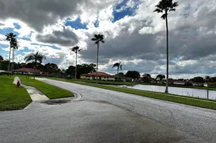 4326 Woodstock Dr, West Palm Beach, FL 33409 - Photo 41