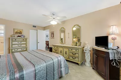 701 Lori Dr Drive #204, Lake Worth Beach, FL 33461 - Photo 17