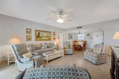 701 Lori Dr Drive #204, Palm Springs, FL 33461 - Photo 15