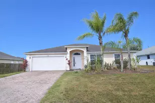 538 SW Baoy Ave, Port Saint Lucie, FL 34953 - Photo 1