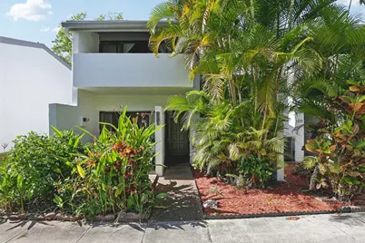 19232 NE 25th Avenue #221b, Miami, FL 33180 - Photo 1