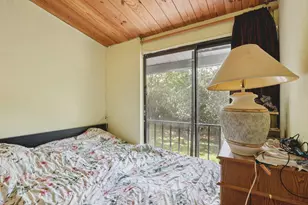 19232 NE 25th Ave, Miami, FL 33180 - Photo 33