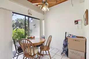 19232 NE 25th Ave, Miami, FL 33180 - Photo 13