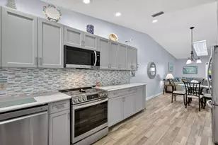 8388 SE Croft Cir, Hobe Sound, FL 33455 - Photo 15