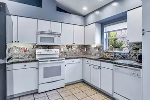 7519 Eagle Point Dr, Delray Beach, FL 33446 - Photo 9