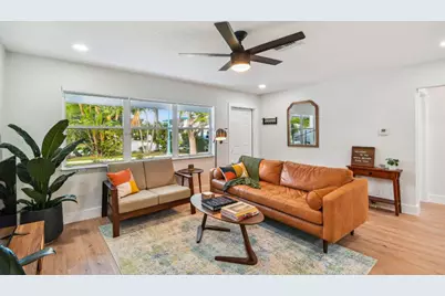 702 NE 10th Avenue, Boynton Beach, FL 33435 - Photo 7