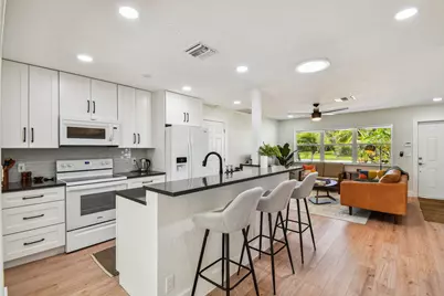 702 NE 10th Avenue, Boynton Beach, FL 33435 - Photo 11