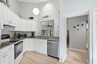 6100 SE Martinique Drive #201, Stuart, FL 34997 - Photo 15