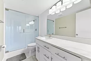 390 N Federal Hwy, Deerfield Beach, FL 33441 - Photo 11