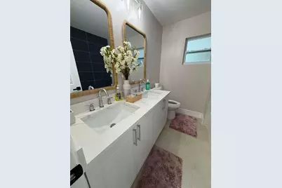 401 S 12th Street, Lantana, FL 33462 - Photo 3