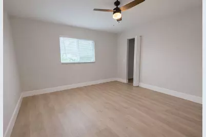 401 S 12th Street, Lantana, FL 33462 - Photo 9