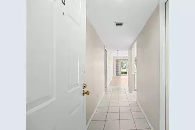 806 SE Central Parkway #6, Stuart, FL 34994 - Photo 7