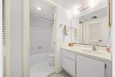 806 SE Central Parkway #6, Stuart, FL 34994 - Photo 17