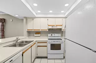 806 SE Central Pkwy, Stuart, FL 34994 - Photo 9