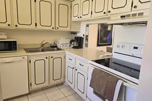 118 Lake Olive Dr, West Palm Beach, FL 33411 - Photo 3