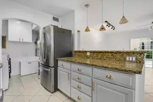 964 NW Spruce Ridge Dr, Stuart, FL 34994 - Photo 5