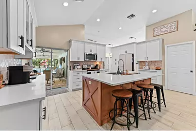 13661 Persimmon Boulevard, West Palm Beach, FL 33411 - Photo 7