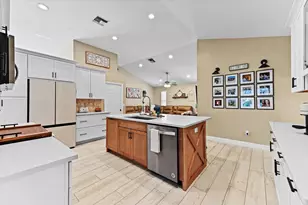 13661 Persimmon Blvd, West Palm Beach, FL 33411 - Photo 9