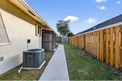 6016 Pompano Street, Jupiter, FL 33458 - Photo 5