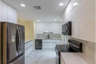 405 NE 24th Avenue, Pompano Beach, FL 33062 - Photo 11