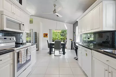 6797 Castlemaine Avenue, Boynton Beach, FL 33437 - Photo 9