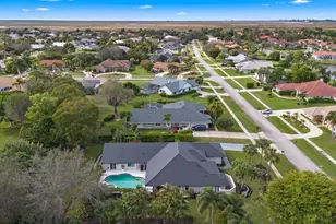 15495 Meadow Wood Dr, Wellington, FL 33414 - Photo 47