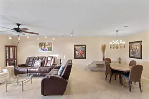 10155 Mangrove Dr, Boynton Beach, FL 33437 - Photo 11