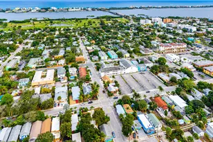 411 3rd Ave N, Lake Worth Beach, FL 33460 - Photo 35