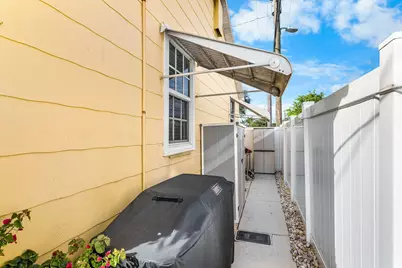 411 3rd Avenue N, Lake Worth Beach, FL 33460 - Photo 27