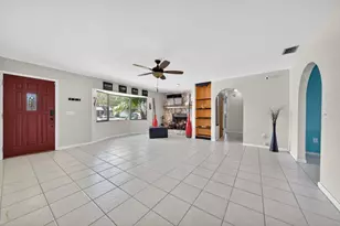 2097 SE Mantua St, Port Saint Lucie, FL 34952 - Photo 9