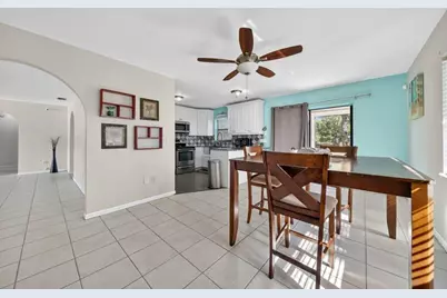 2097 SE Mantua Street, Port Saint Lucie, FL 34952 - Photo 3