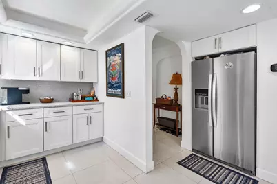 1040 Banyan Road #2010, Boca Raton, FL 33432 - Photo 17