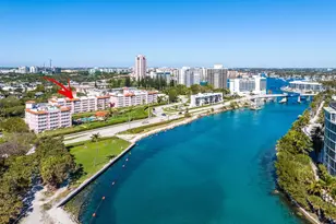 1040 Banyan Rd, Boca Raton, FL 33432 - Photo 1