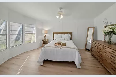 7843 SE Saratoga Drive, Hobe Sound, FL 33455 - Photo 7