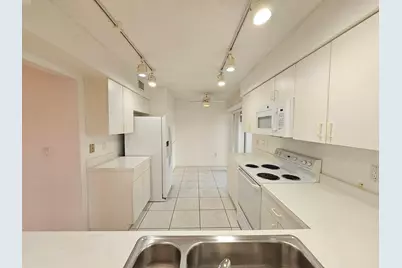 9963 Seacrest Circle #101, Boynton Beach, FL 33437 - Photo 11