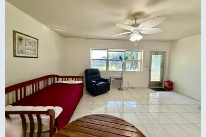 62 Norwich C, West Palm Beach, FL 33417 - Photo 3