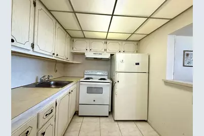 62 Norwich C, West Palm Beach, FL 33417 - Photo 5