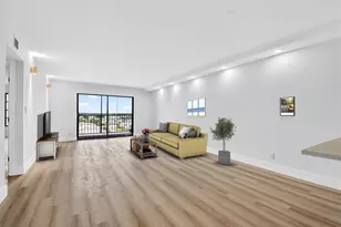 6866 Huntington Ln, Delray Beach, FL 33446 - Photo 11