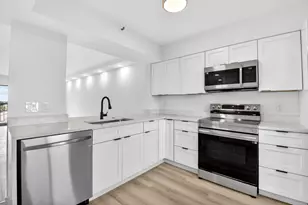 6866 Huntington Ln, Delray Beach, FL 33446 - Photo 1