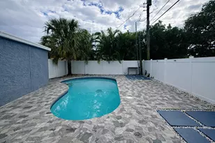 5823 Churchill Cir W, West Palm Beach, FL 33405 - Photo 23