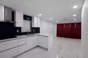 5823 Churchill Cir W, West Palm Beach, FL 33405 - Photo 9