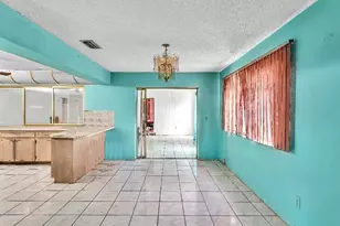 258 SW 8th St, Dania Beach, FL 33004 - Photo 9