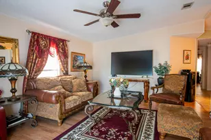 14 Jacaranda Ln, Port Saint Lucie, FL 34952 - Photo 9