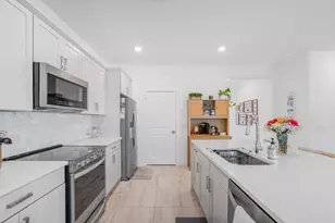 2033 NE Ocean Dunes Dr, Jensen Beach, FL 34957 - Photo 9