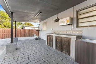 336 Ponte Vedra Rd, Palm Springs, FL 33461 - Photo 15