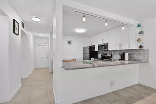 9110 Fairbanks Ln, Boca Raton, FL 33496 - Photo 3