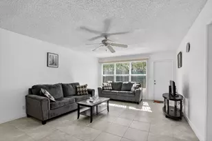 9110 Fairbanks Ln, Boca Raton, FL 33496 - Photo 13