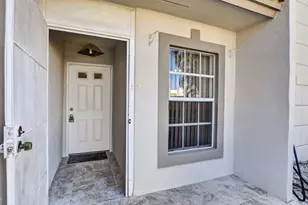 9110 Fairbanks Ln, Boca Raton, FL 33496 - Photo 3